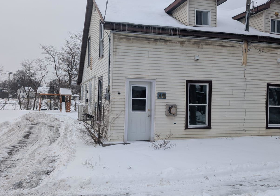 18-jones-street-belleville-ontario-x12672084