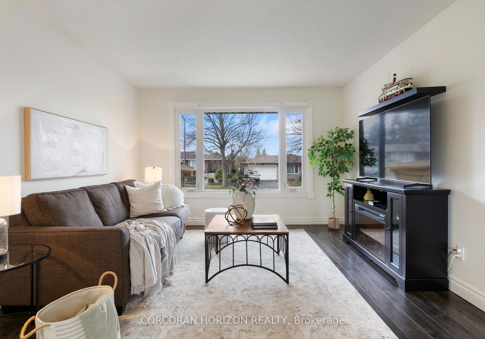 60-devonglen-drive-kitchener-ontario-x12672540