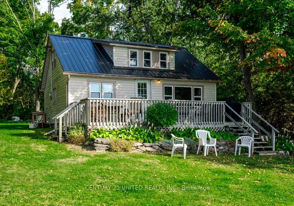 2460-fire-route-13-selwyn-ontario-x12672806