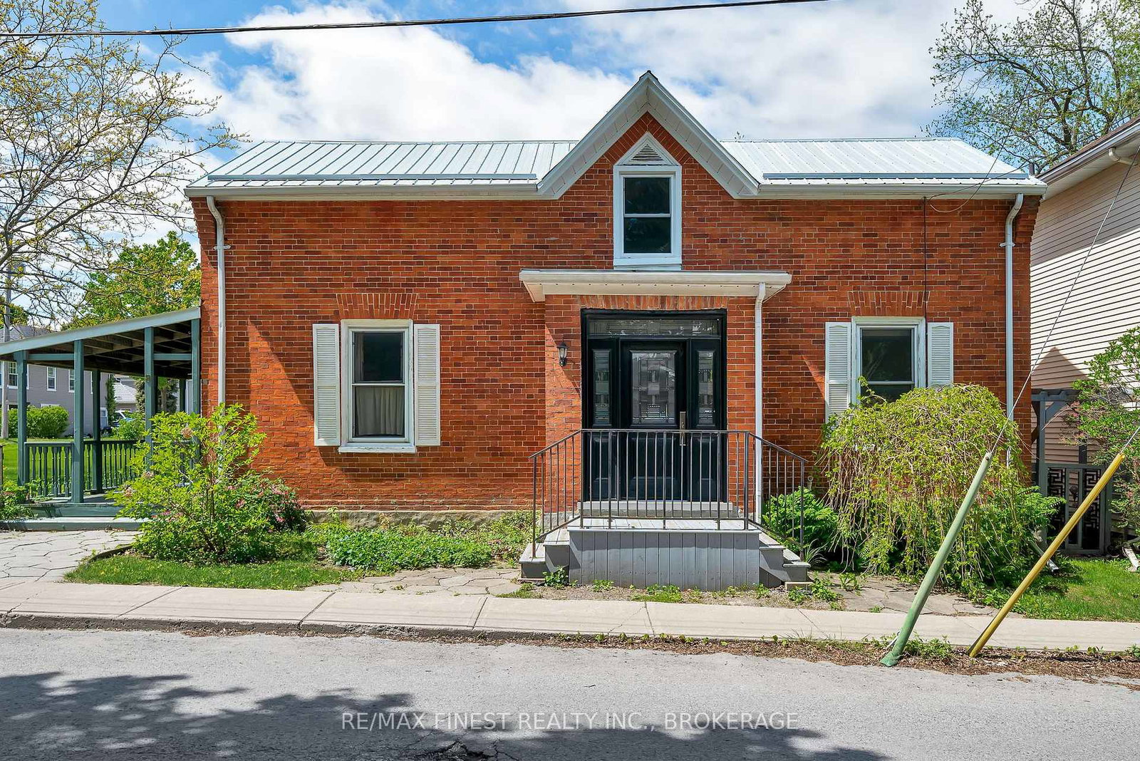 8-catherine-street-prince-edward-county-ontario-x12672838