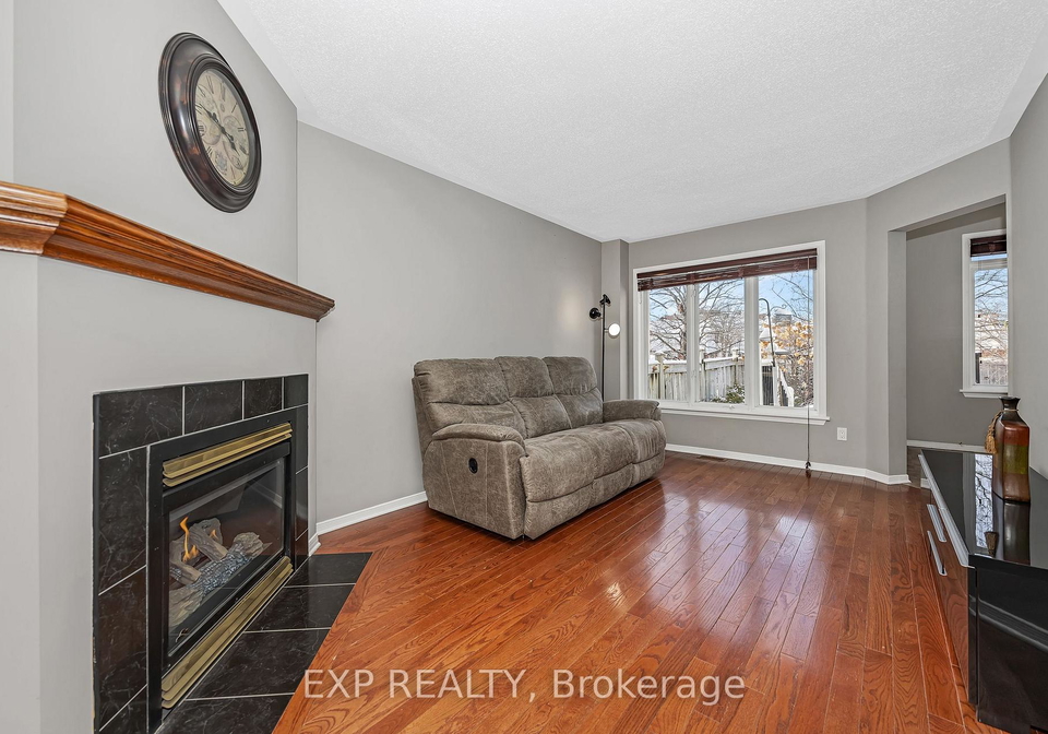 4596-ogilvie-walk-crescent-ottawa-ontario-x12673028