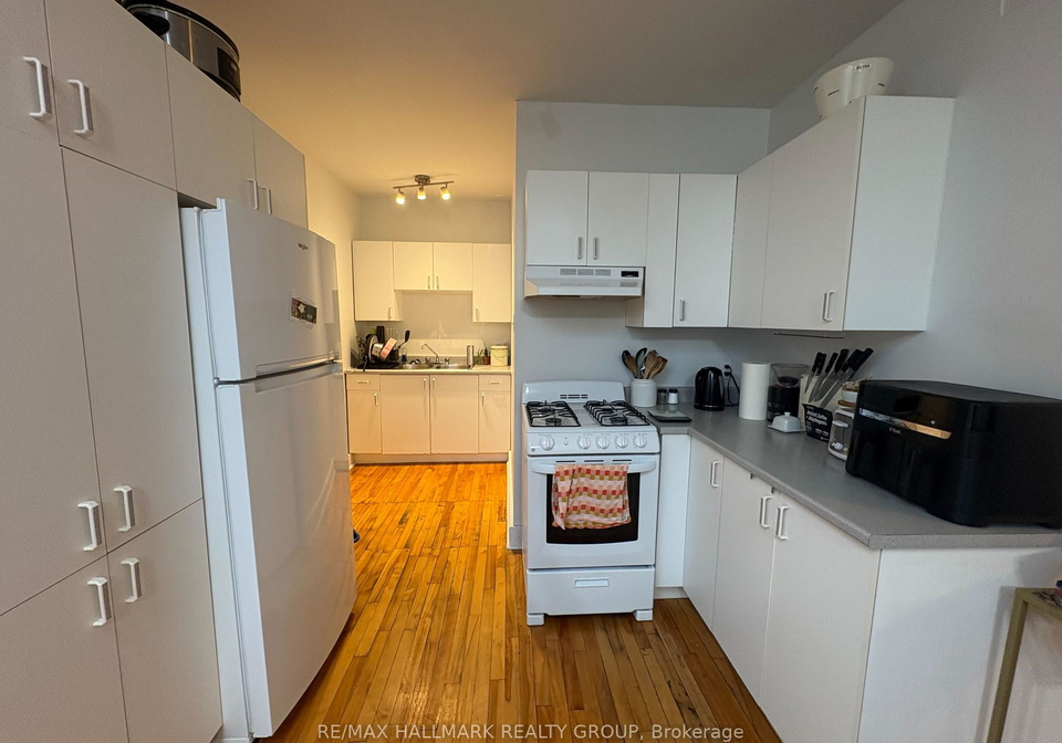 135-murray-street-lower-town-sandy-hill-ottawa-ontario-x12673046