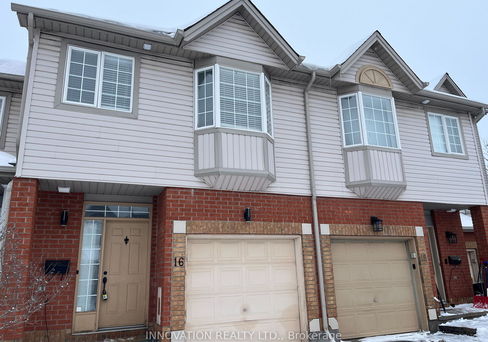 16-santa-cruz-private-ottawa-ontario-x12673612