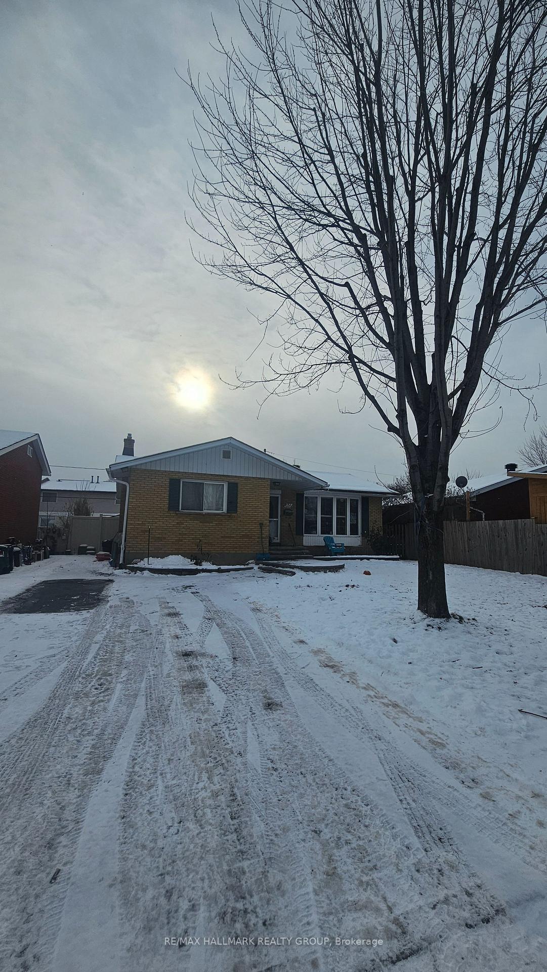 658-dan-avenue-ottawa-ontario-x12674194