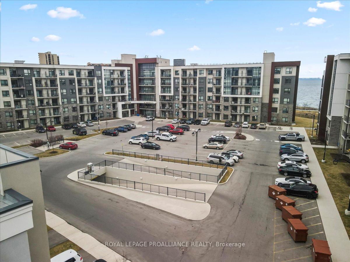 125-shoreview-place-hamilton-ontario-x12674418