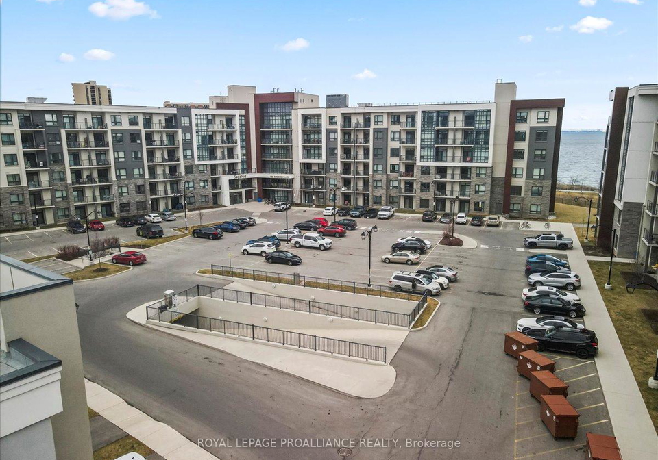 125-shoreview-place-hamilton-ontario-x12674418