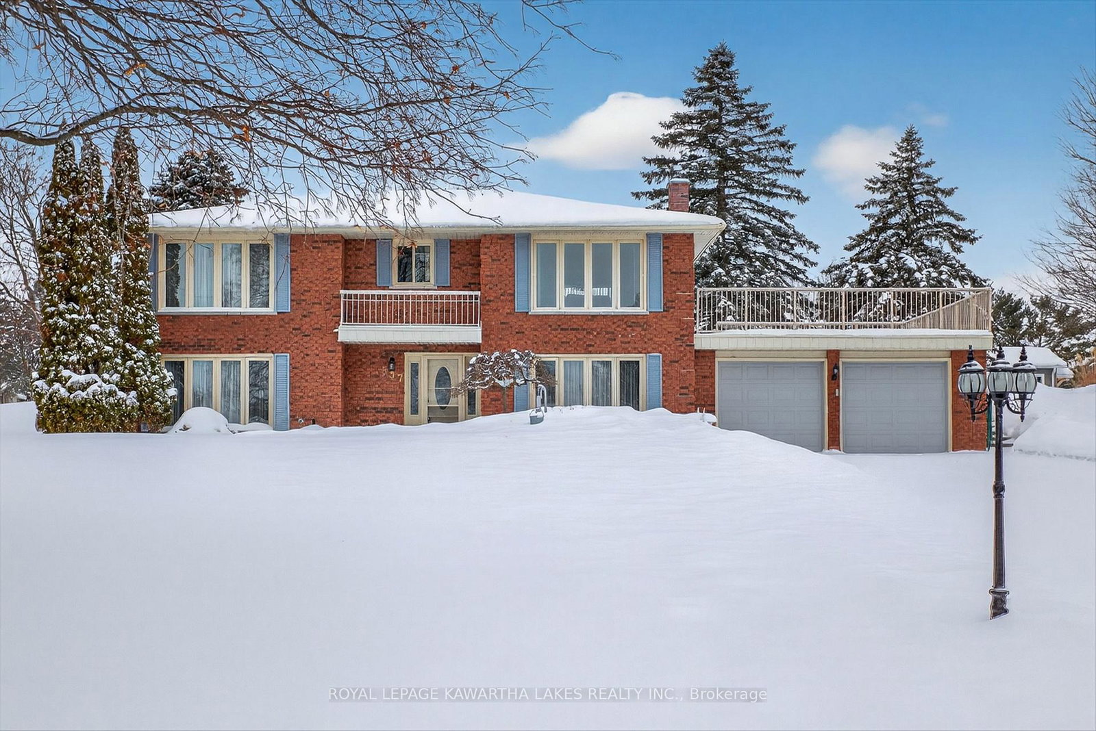 357-the-captains-court-kawartha-lakes-ontario-x12675354