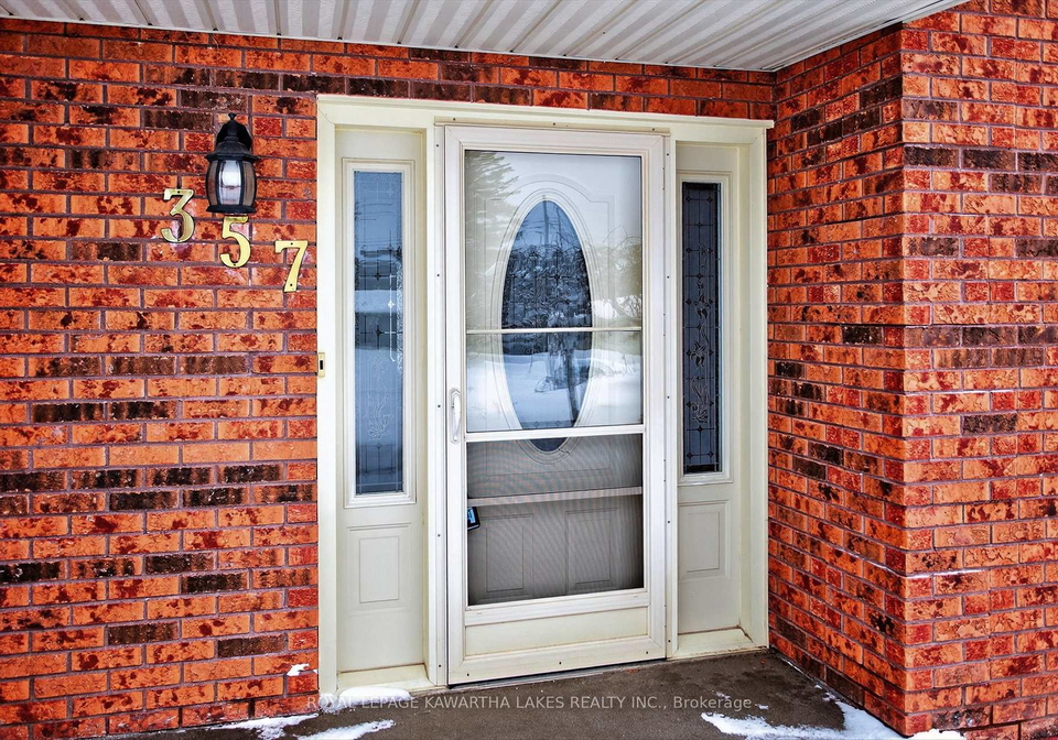 357-the-captains-court-kawartha-lakes-ontario-x12675354