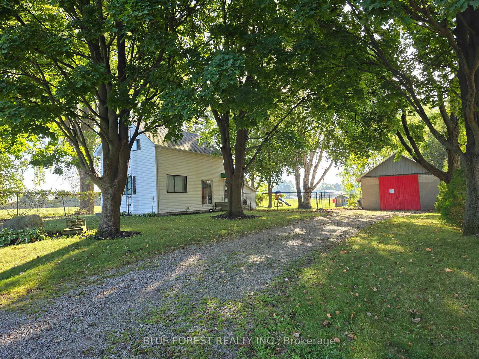 138-centre-street-west-elgin-ontario-x12675438