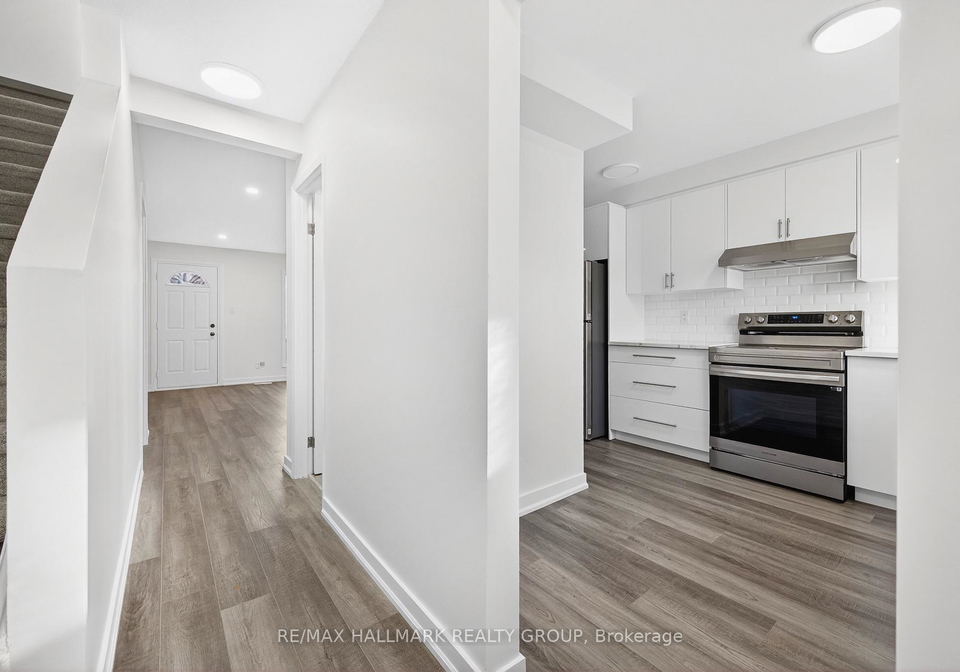 1457-murdock-gate-cyrville-carson-grove-pineview-ottawa-ontario-x12675456