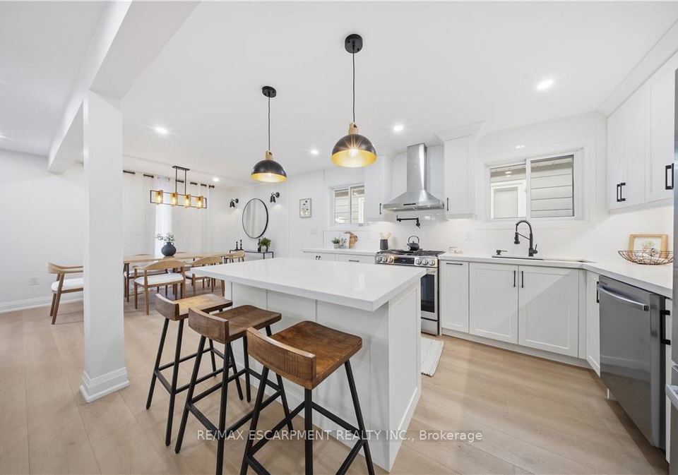11-garside-avenue-s-hamilton-ontario-x12675928