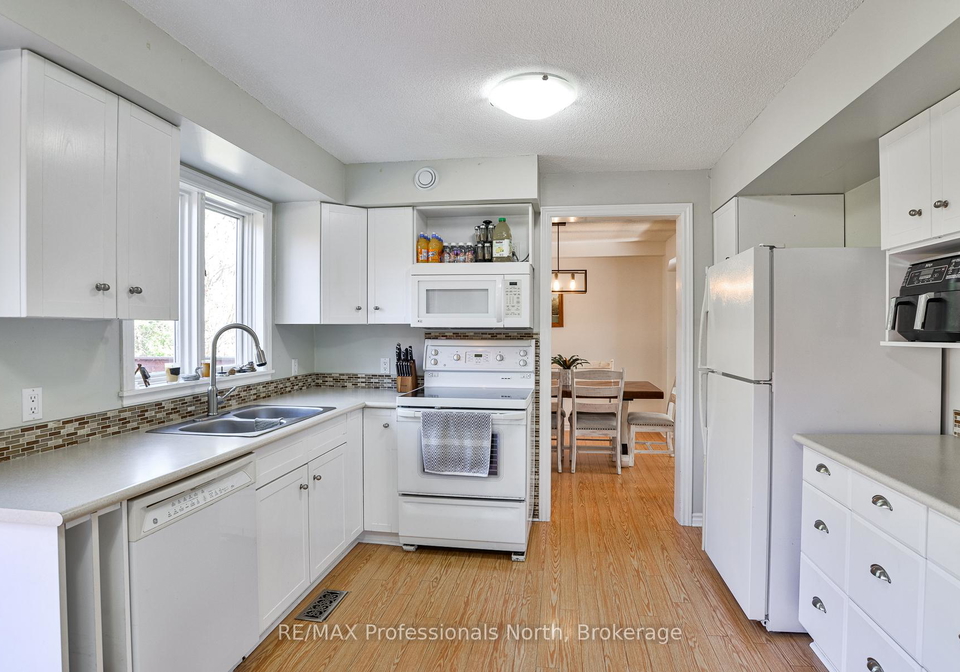 6-lankin-avenue-bracebridge-ontario-x12675956