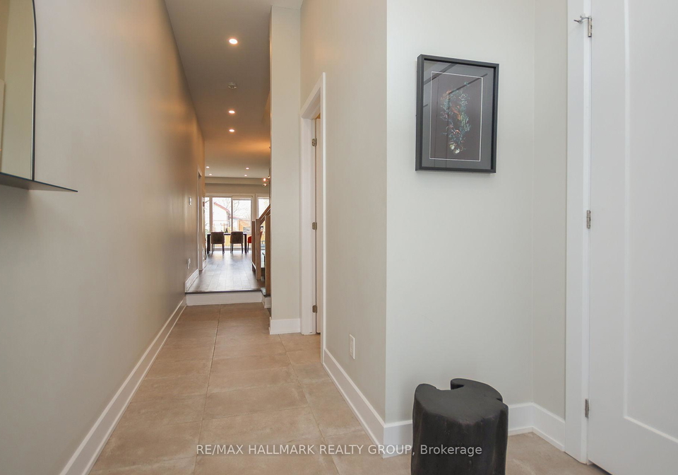 225-royal-avenue-ottawa-ontario-x12676634