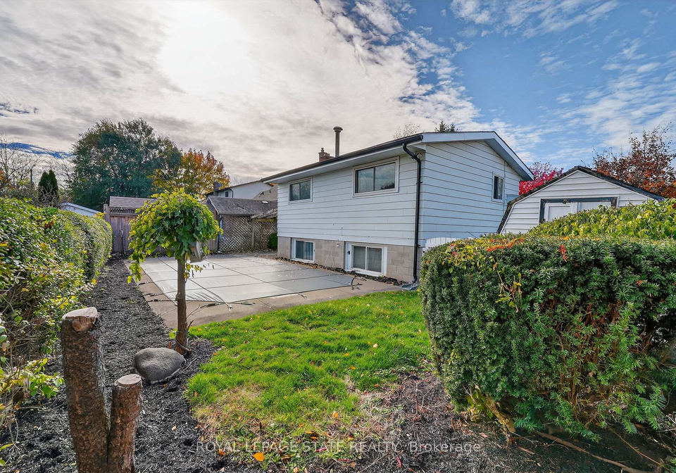 15-grand-avenue-grimsby-ontario-x12677012