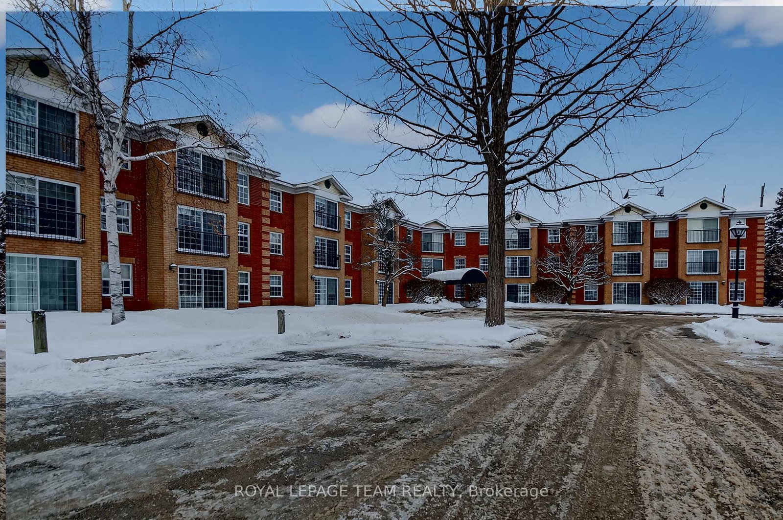 40-pearl-street-smiths-falls-ontario-x12677146