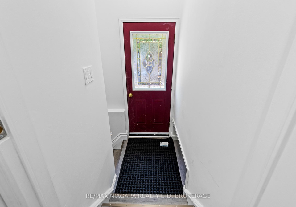 8235-paddock-trail-drive-niagara-falls-ontario-x12677334