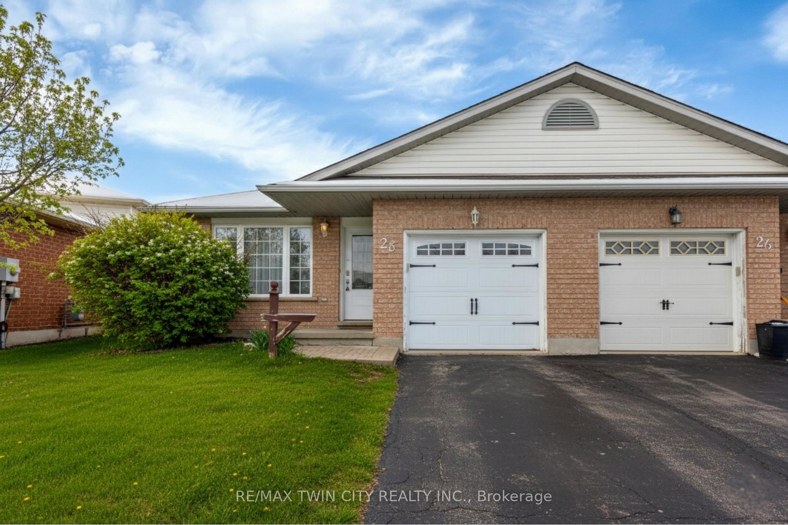 28-ridgeway-crescent-kitchener-ontario-x12677856