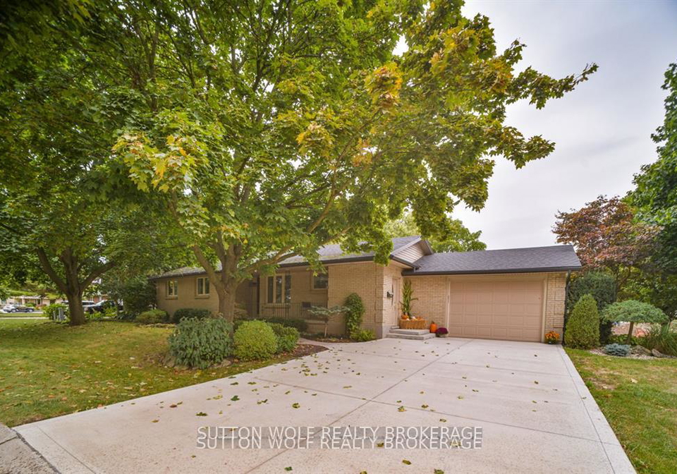 60-sunset-avenue-warwick-ontario-x12678710
