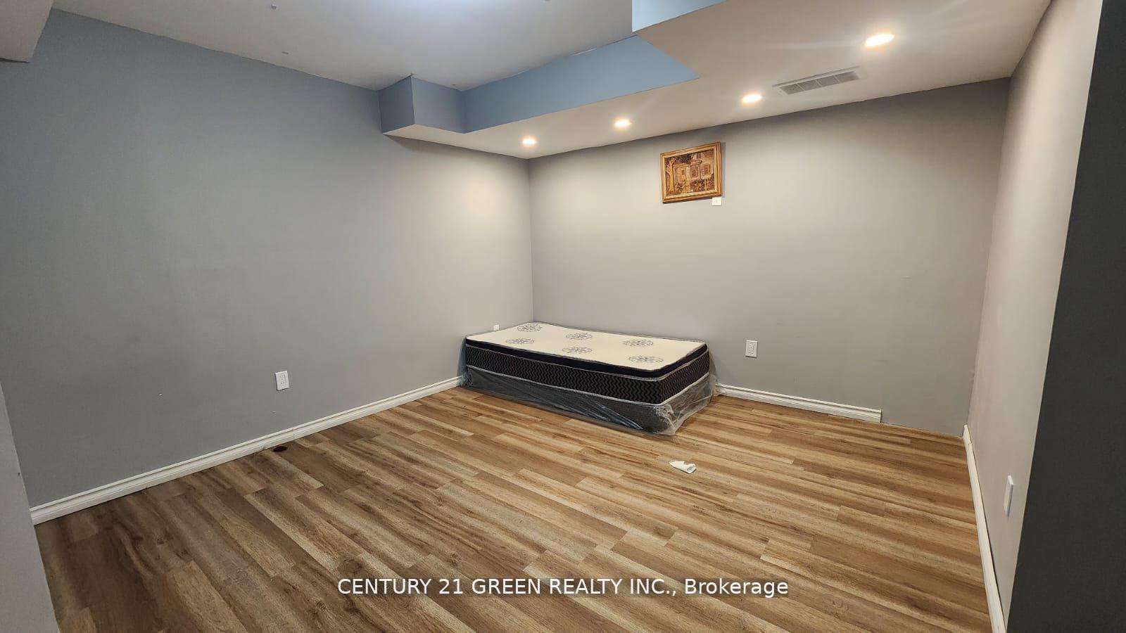 7977-hackberry-trail-niagara-falls-ontario-x12678840