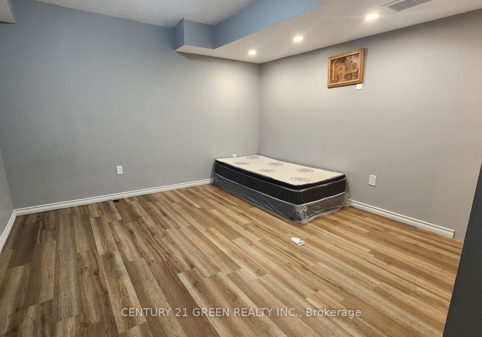 7977-hackberry-trail-niagara-falls-ontario-x12678840