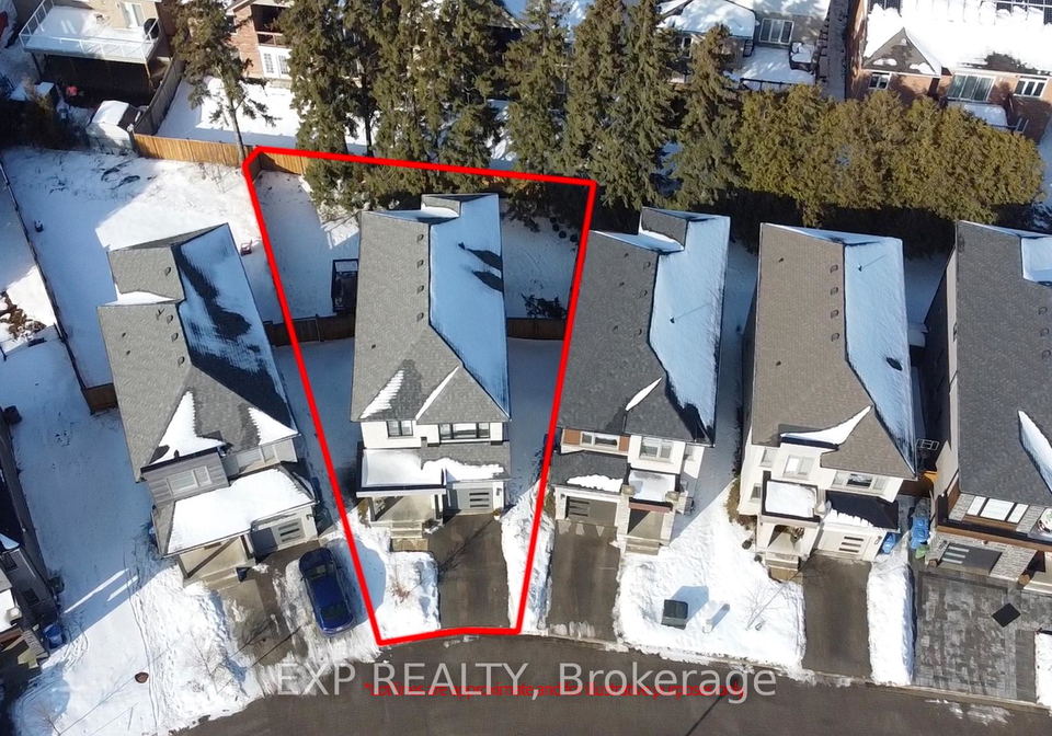 25-ferris-circle-guelph-ontario-x12679116