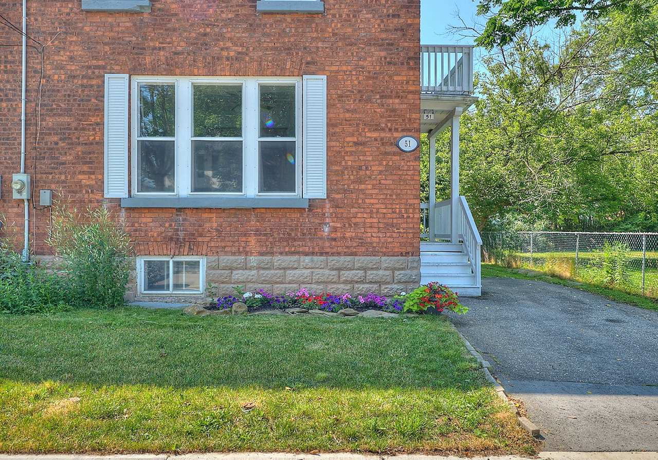 51-grove-street-welland-ontario-x12679360