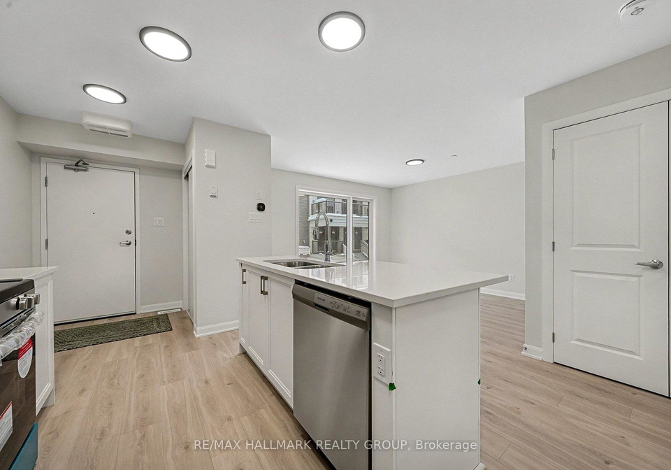 401-glenroy-gilbert-drive-ottawa-ontario-x12679504