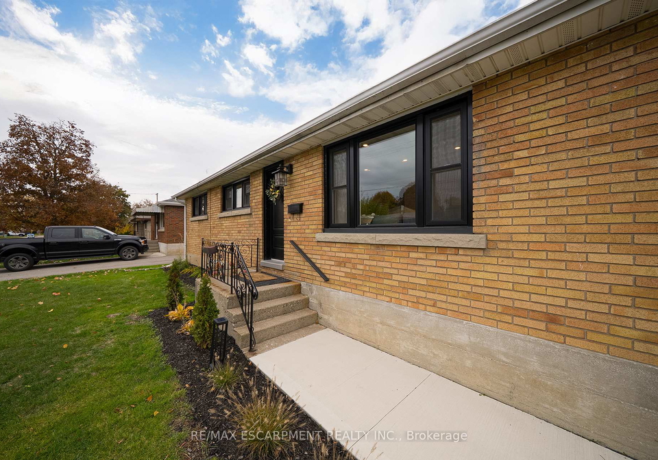 37-rowanwood-avenue-brantford-ontario-x12679614
