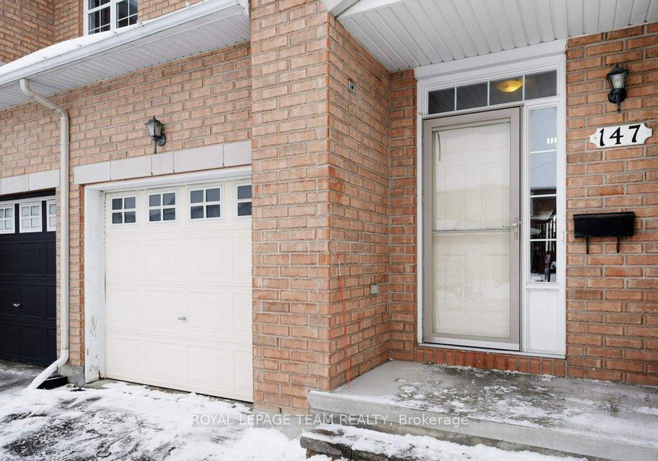 147-deercroft-avenue-ottawa-ontario-x12679618