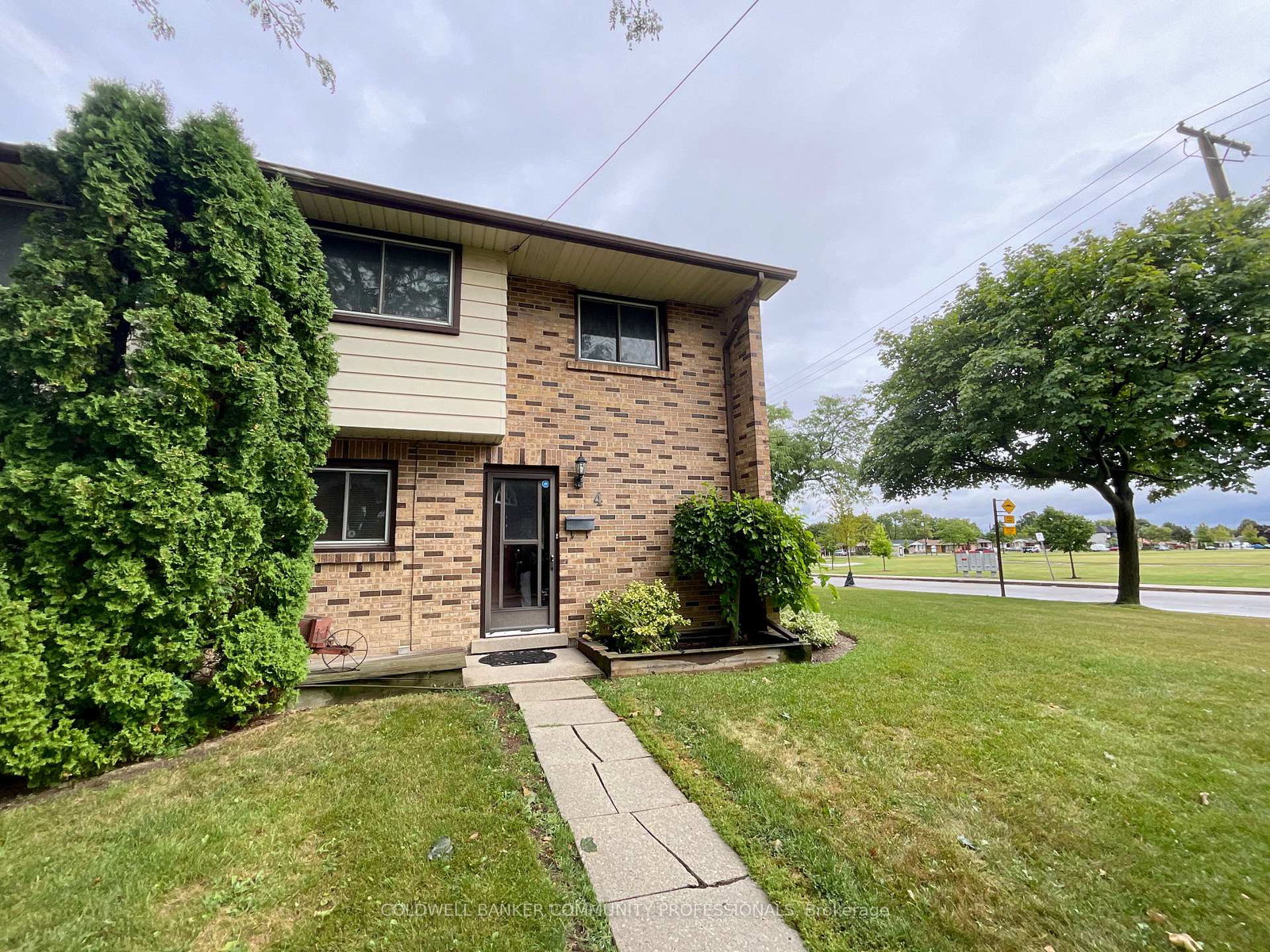 4-rosanne-crescent-hamilton-ontario-x12679784