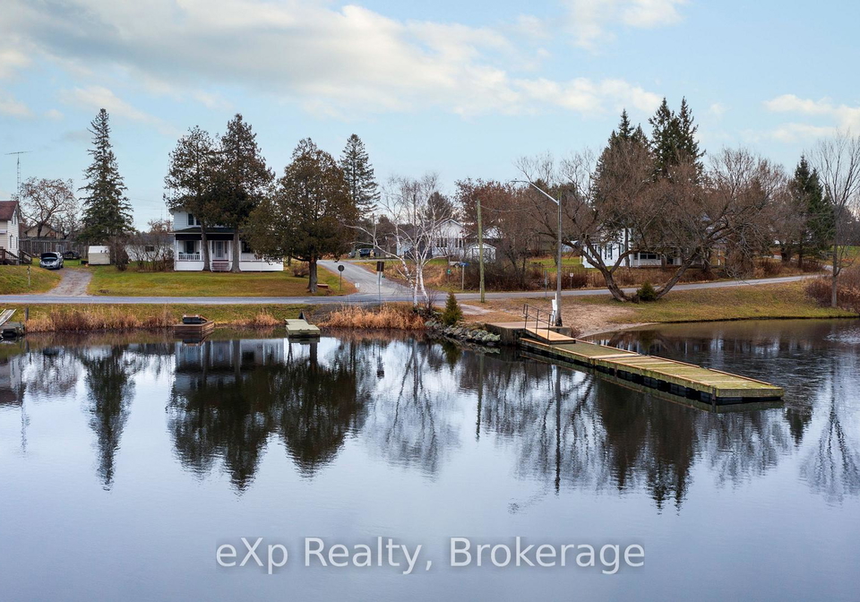2-henry-street-mckellar-ontario-x12680114