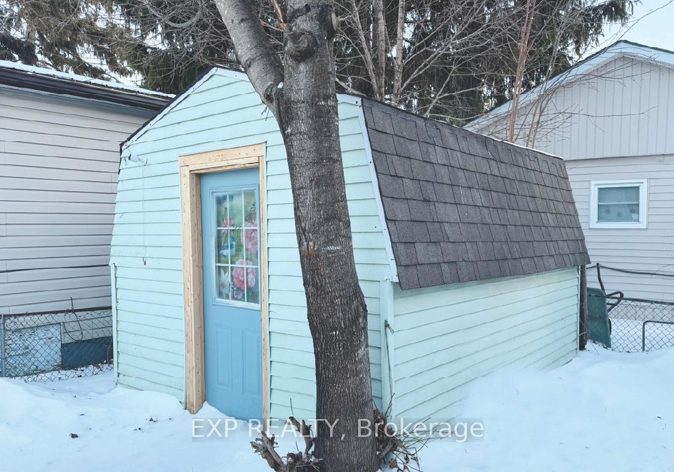 63-whites-road-quinte-west-ontario-x12680150