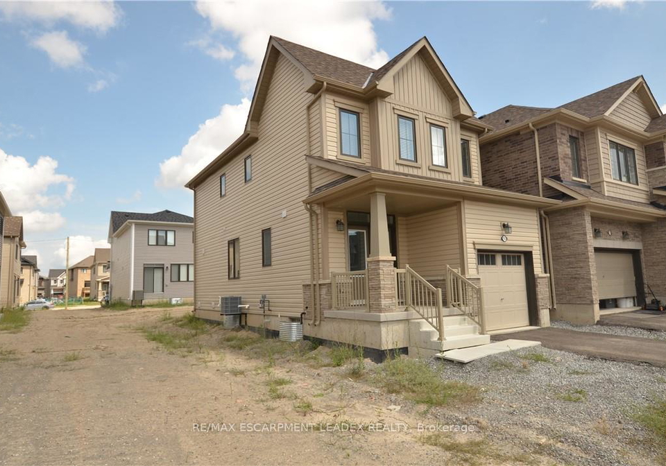 10-heritage-way-thorold-ontario-x12680540