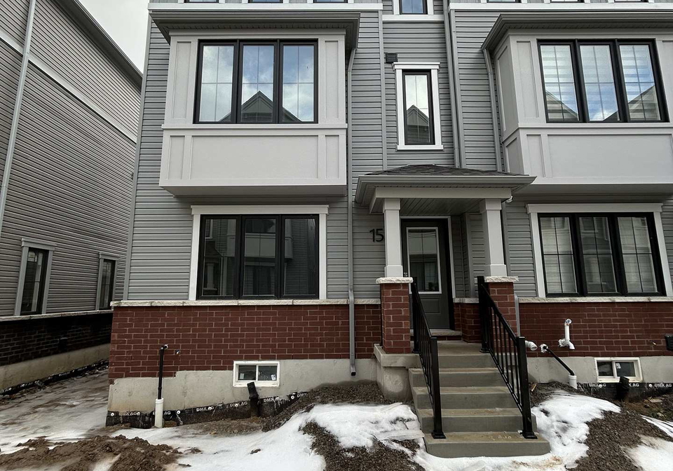 15-cleveland-common-cambridge-ontario-x12681002