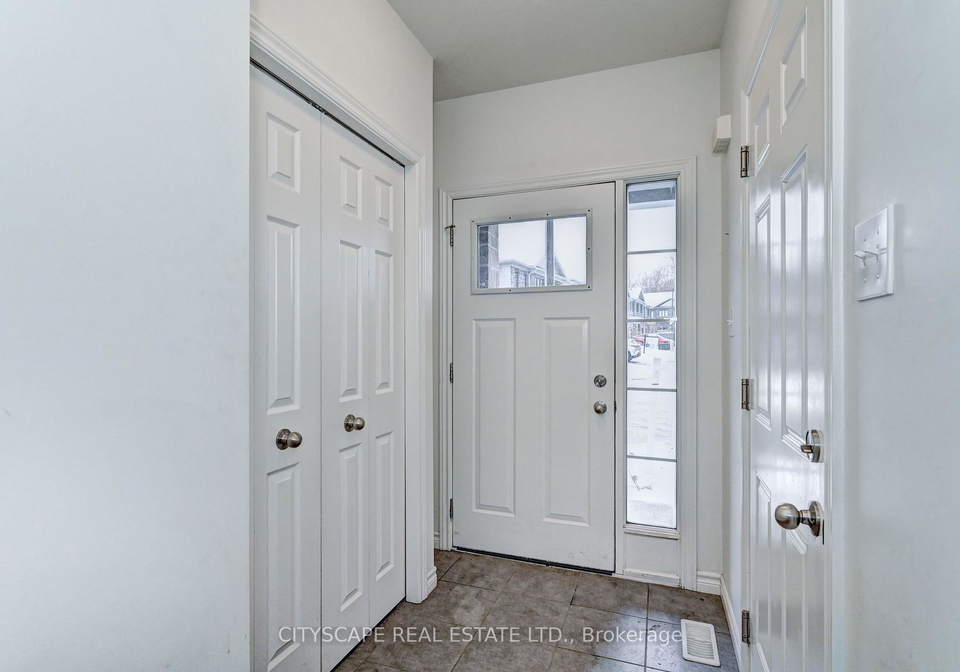 21-woodedge-circle-kitchener-ontario-x12681114