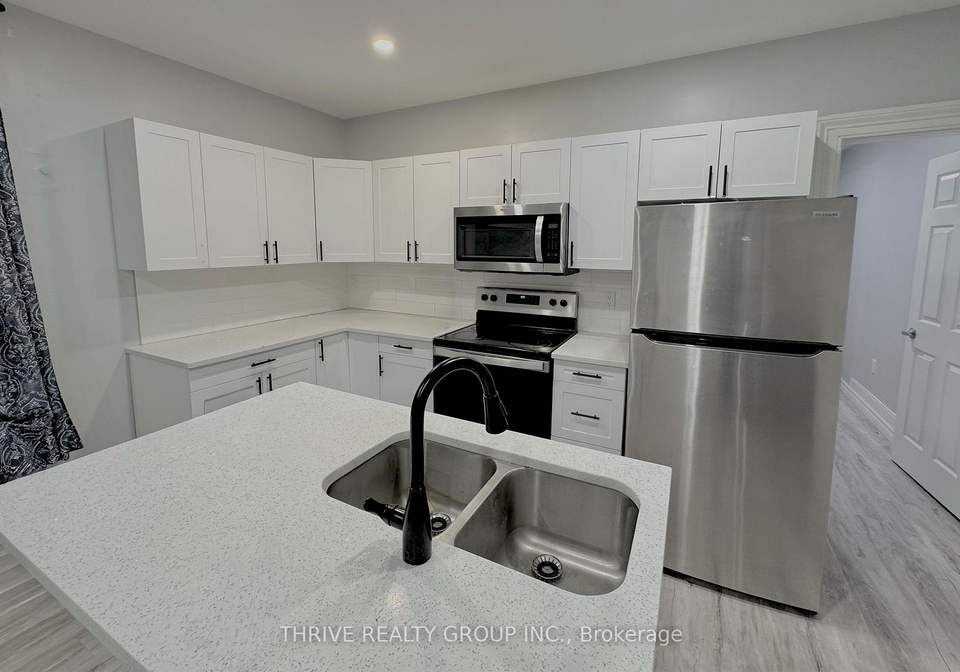 2-metcalfe-street-st-thomas-ontario-x12681148