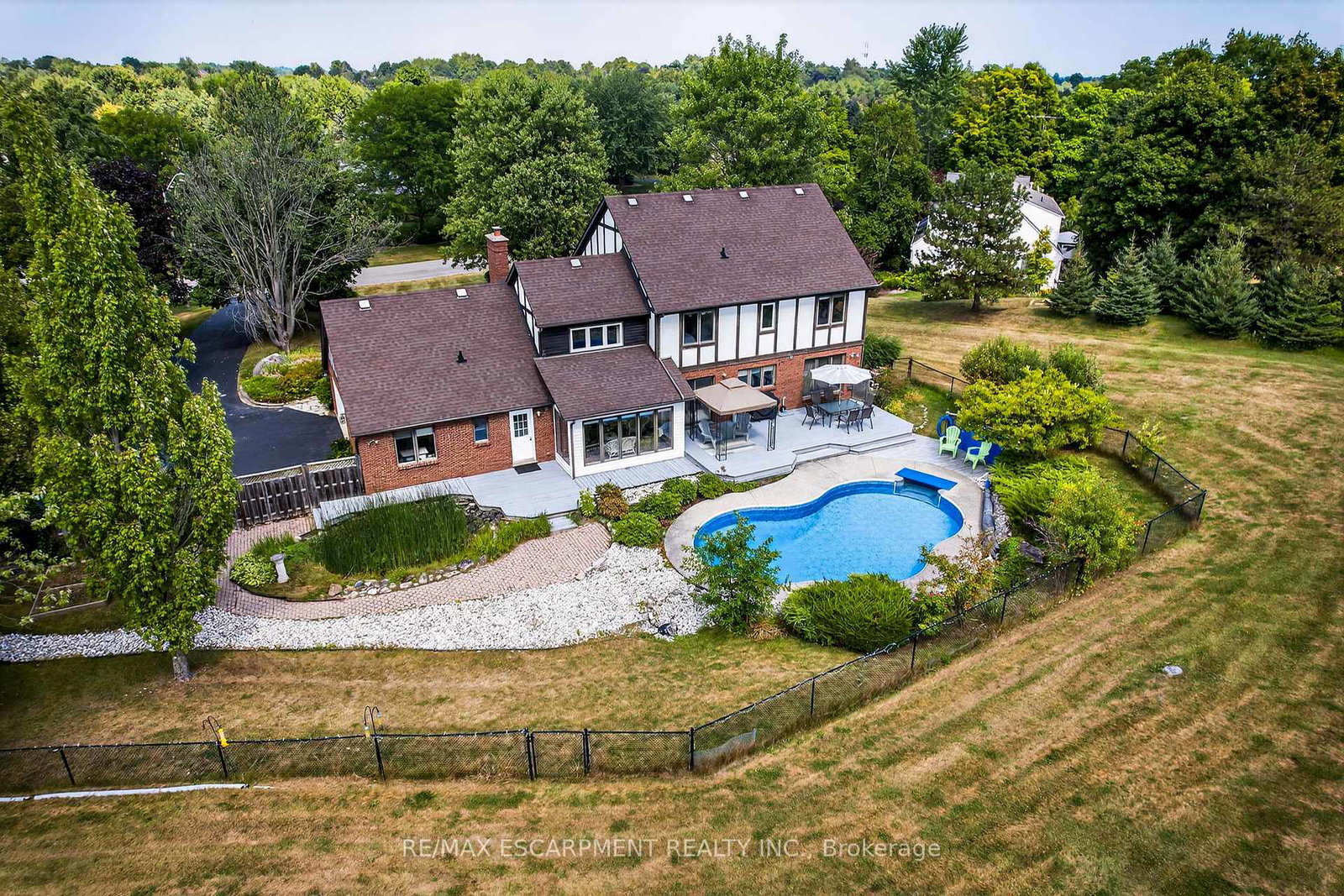 22-weneil-drive-hamilton-ontario-x12682928