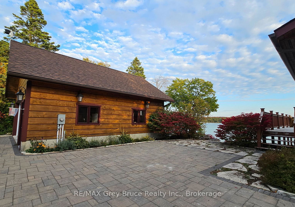 76-miller-lake-shore-road-northern-bruce-peninsula-ontario-x12683178