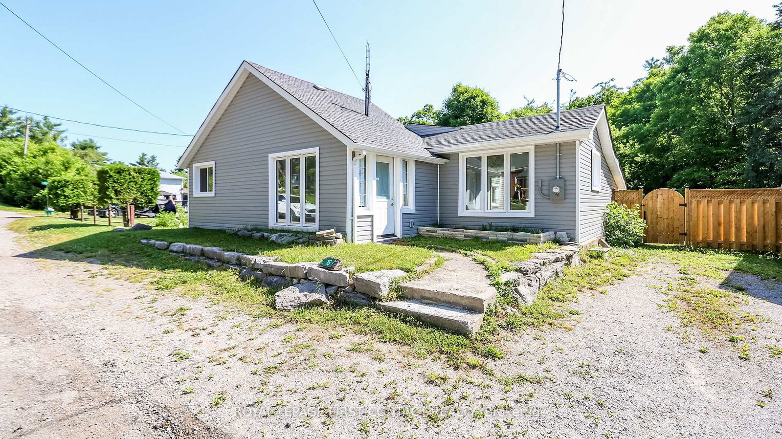 16-lime-street-kawartha-lakes-ontario-x12686904