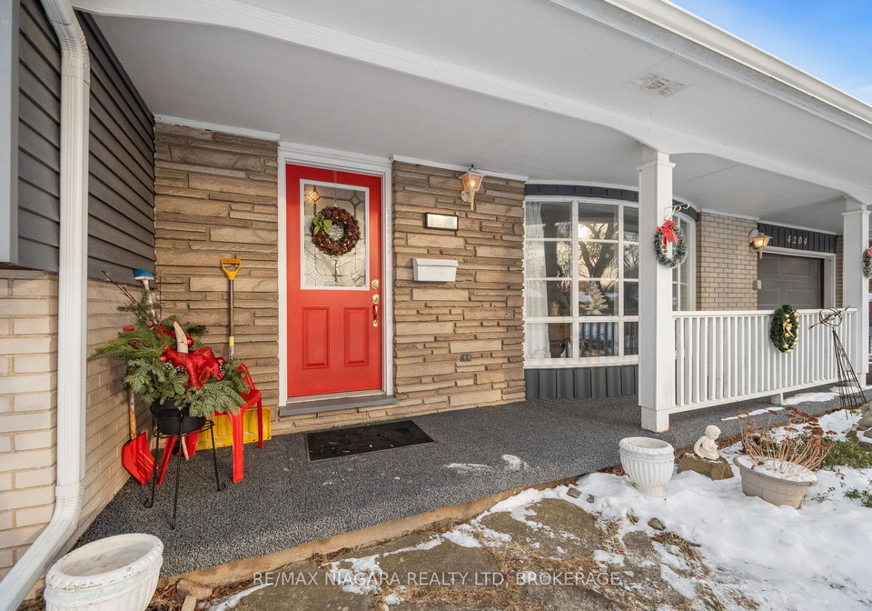 4204-patten-crescent-niagara-falls-ontario-x12687198