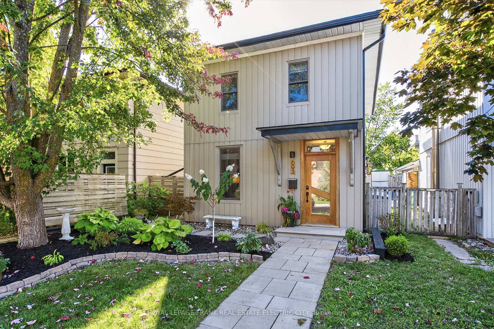 693-water-street-peterborough-ontario-x12687632