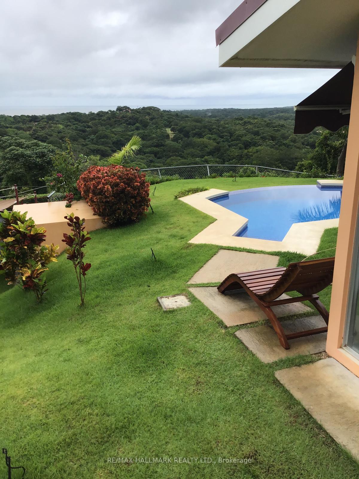 49-par-a-court-costa-rica-ontario-x12687852