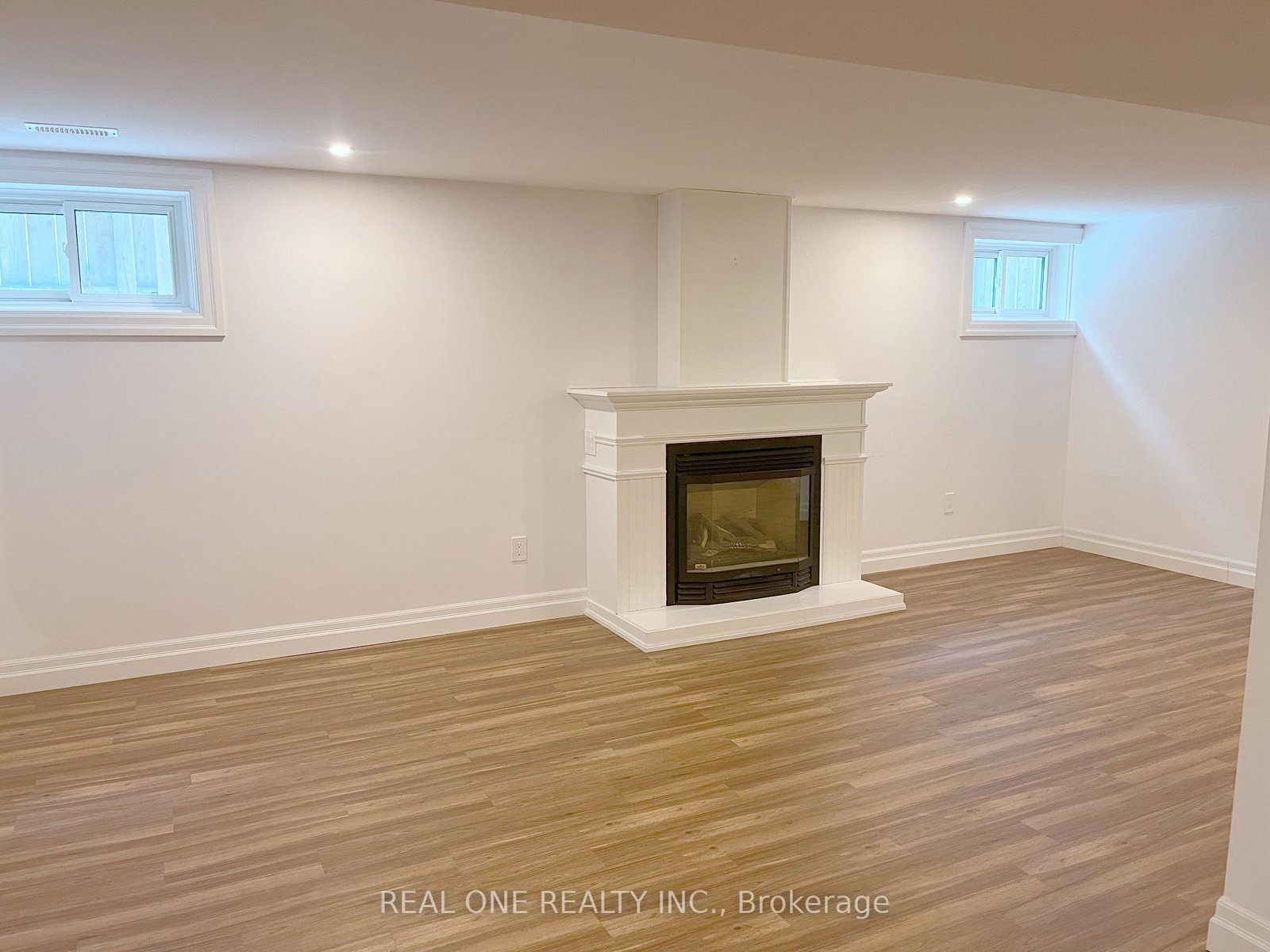 25-terrace-drive-hamilton-ontario-x12687860