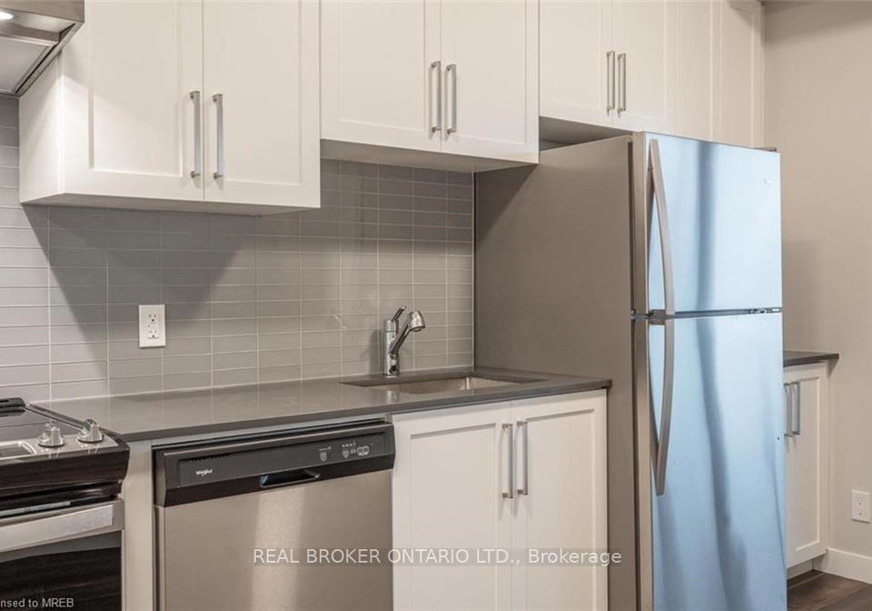15-queen-street-s-hamilton-ontario-x12688456