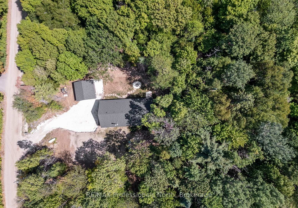 1076-angel-road-dysart-et-al-ontario-x12688670