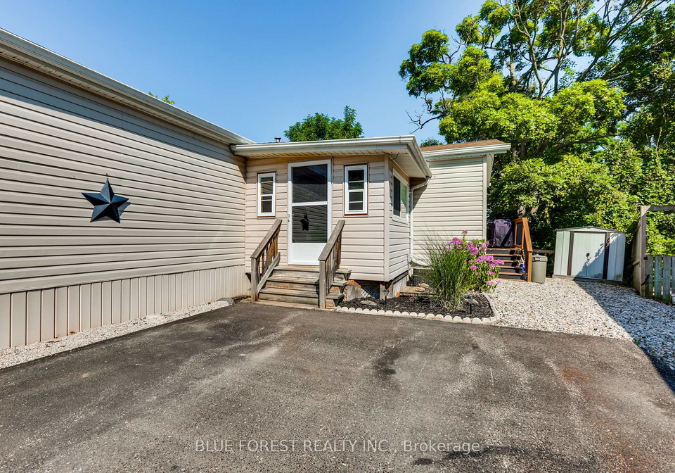 3100-dorchester-road-thames-centre-ontario-x12689410