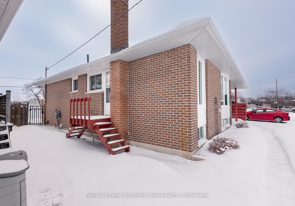 5-strathcona-drive-north-bay-ontario-x12690168
