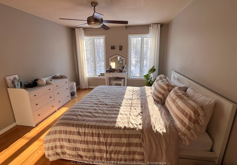 127-gladeview-private-ottawa-ontario-x12690170