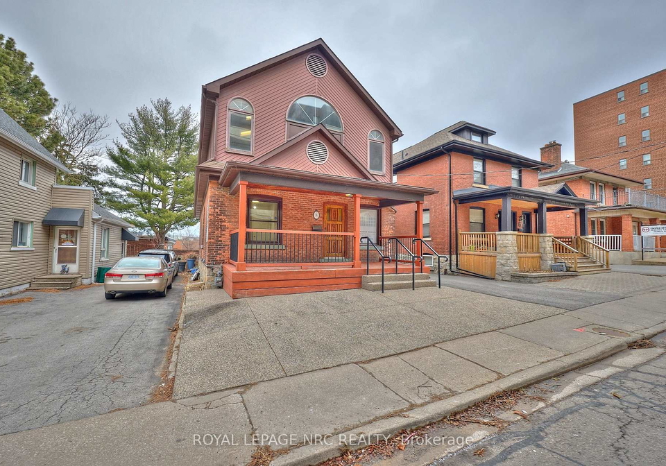 8-clark-street-st-catharines-ontario-x12690272