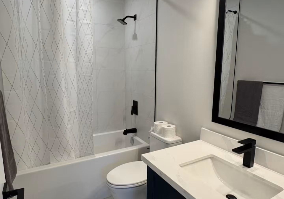132-hodgkins-avenue-e-thorold-ontario-x12690304